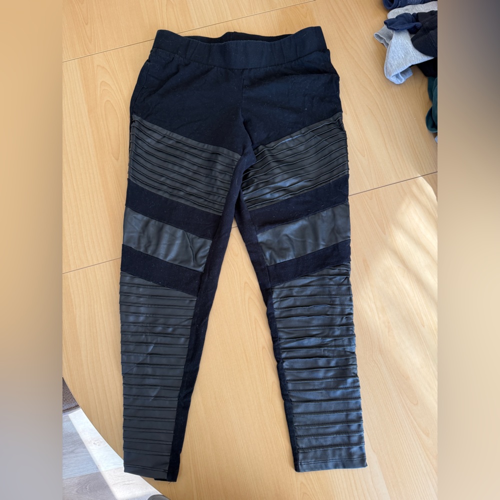 Torrid Black and Gray Ribbed Pants